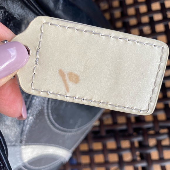 Coach Shoulder bag. - Picture 4 of 8